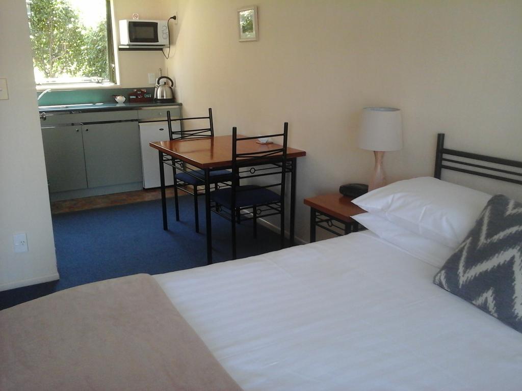 South Park Motel Masterton Szoba fotó