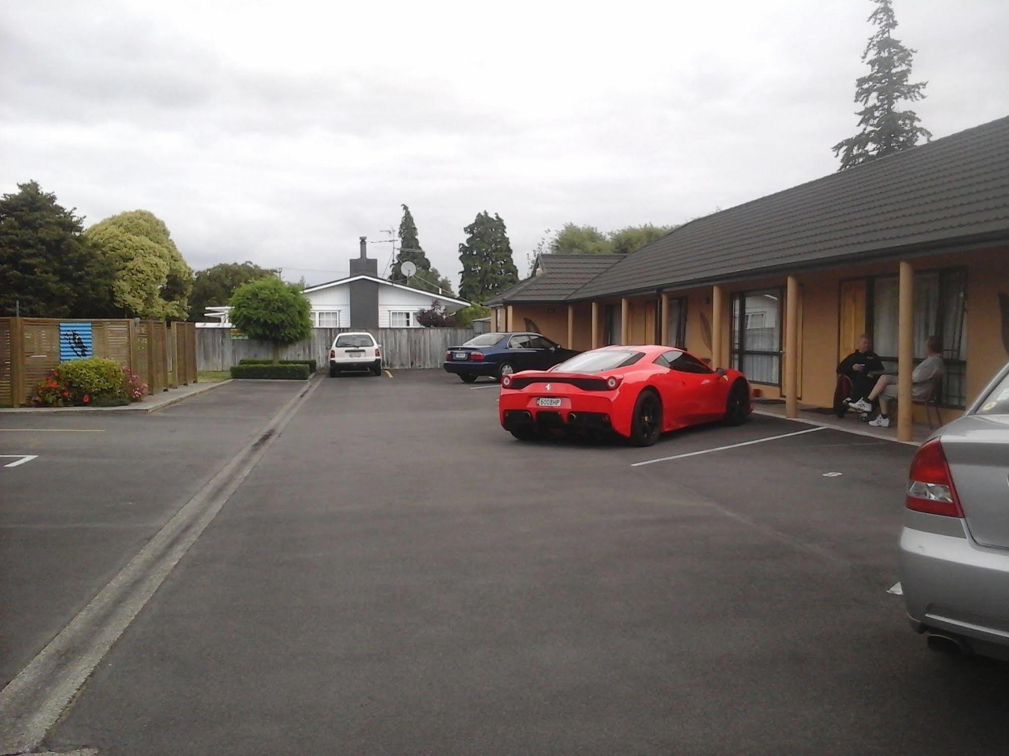 South Park Motel Masterton Kültér fotó