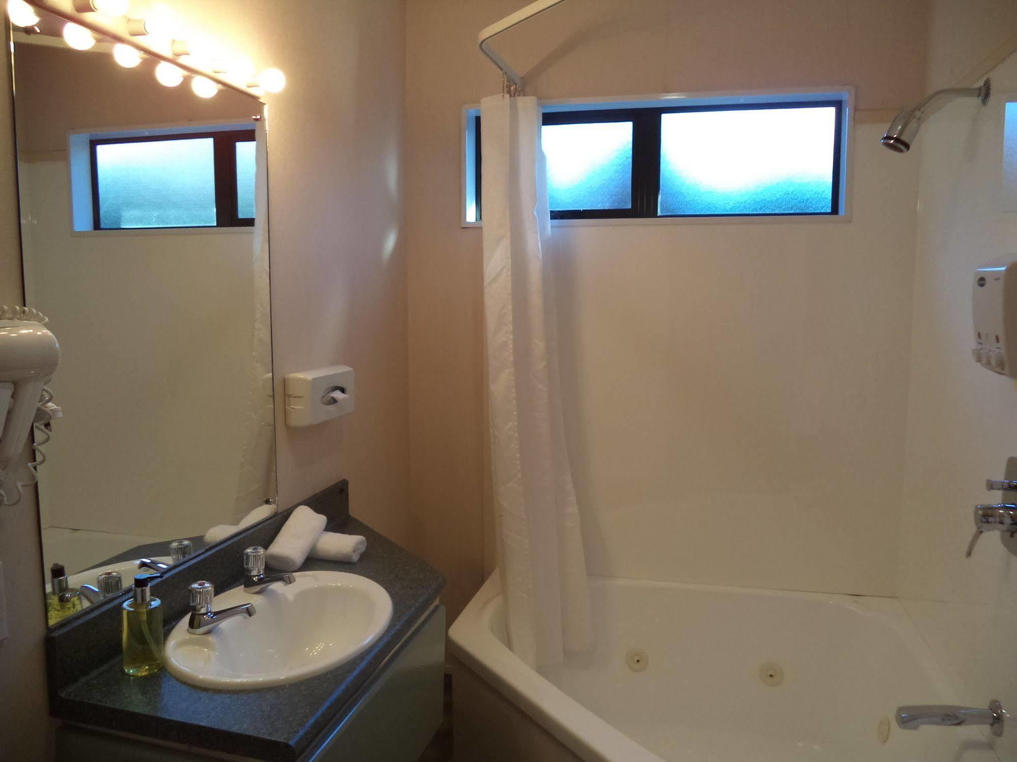 South Park Motel Masterton Kültér fotó